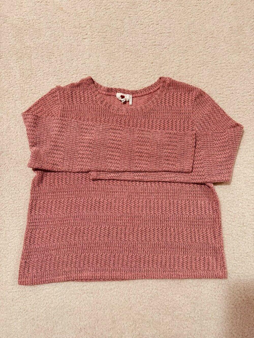 Pink lightweight knit top in L